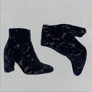 Sundance Black Floral Velvet Cutout Booties Made In Italy Size 39